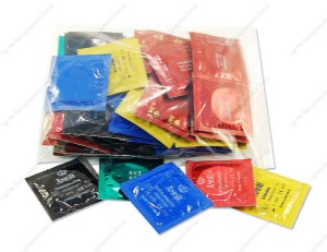 30006 Prezerwatywy AMOR kolorowe i smakowe 50 sztuk mix 5 kolorów